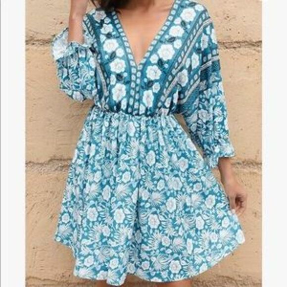 New Boho Floral Tie Back Clinched Cuff Short Dress - Picture 3 of 7